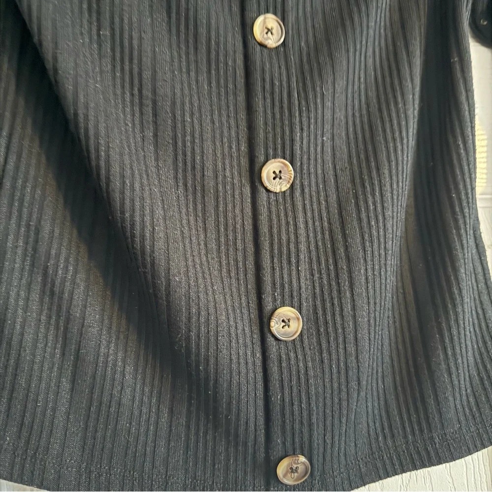 Aeropostale Aero Black Off Shoulder Top Size Medium - Picture 2 of 6